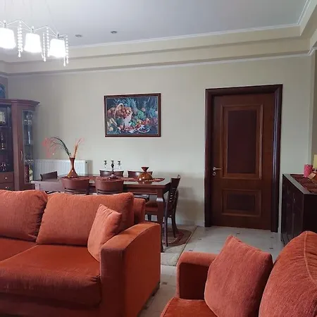 Apartment Ares 4 / Beach-front Sarande