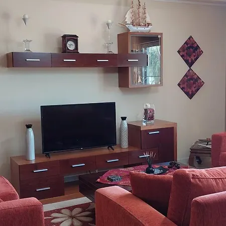 Apartment Ares 4 / Beach-front Sarande