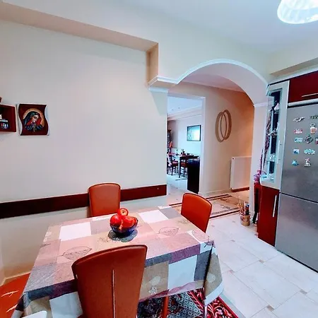 Ares 4 / Beach-front Apartment Sarande